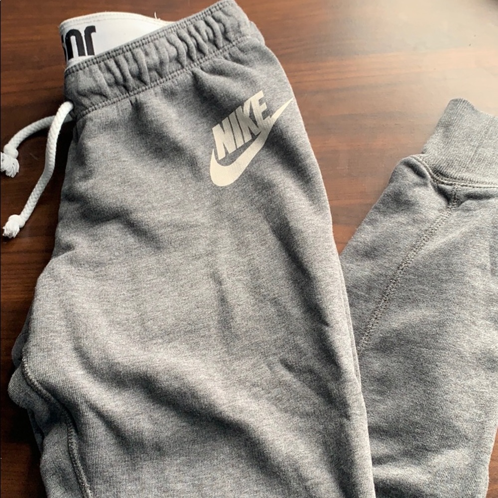 nike joggers
